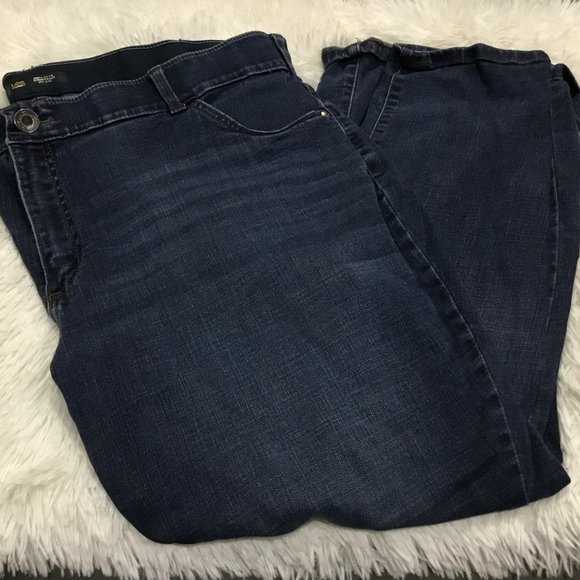 Lee Denim - Lee Regular Fit Bootcut Mid Rise Flex Motion Jeans